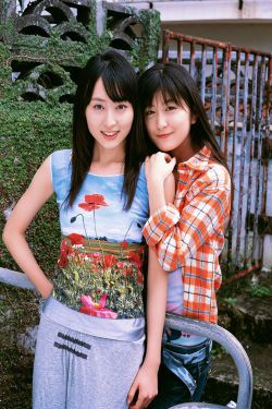 两个女人