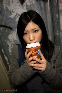 禁止的爱 善良的小姨子
